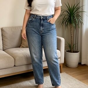 Guess Tapered High Rise Straight Leg Jeans Size 31 Blue Vintage Wash Denim